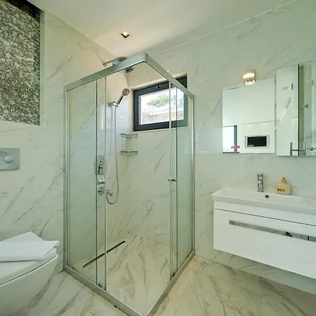 Luxury Sea View For 10 Guests In Kalkan *